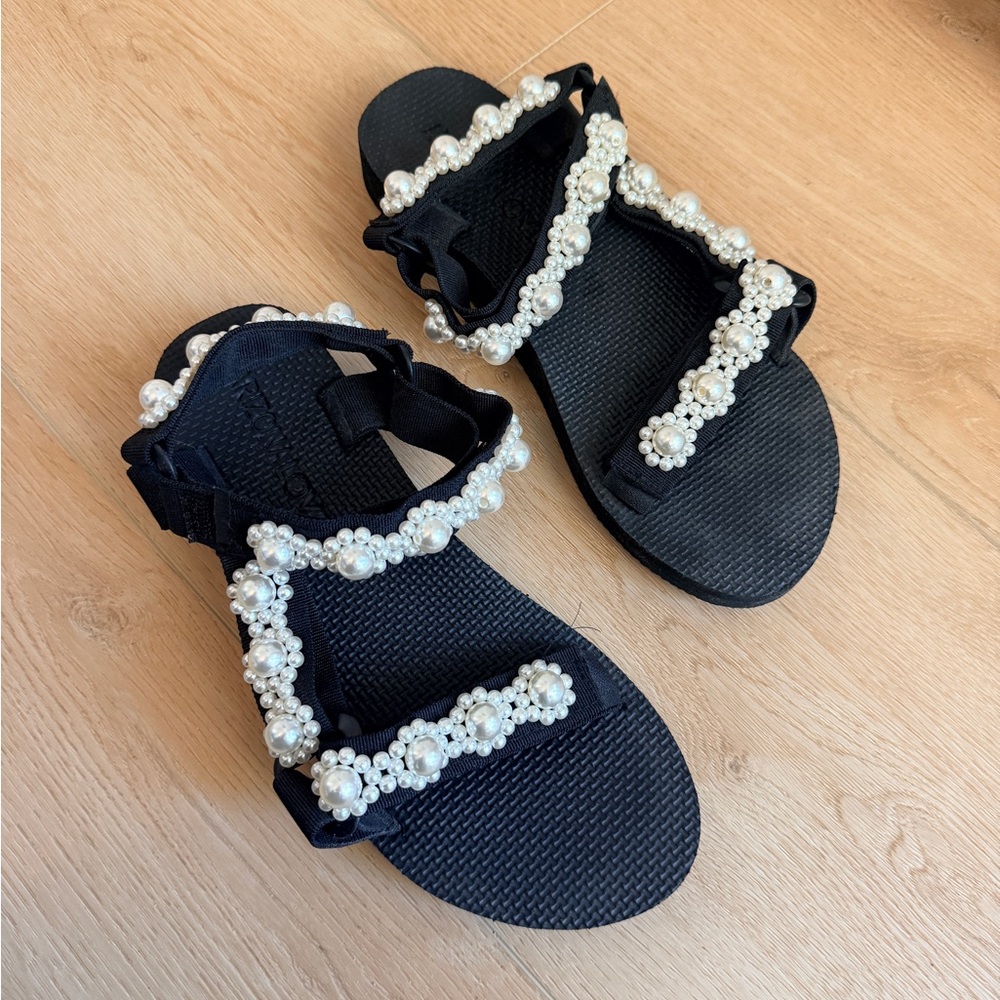 Arizona Pearl Sandals - Worn 1x
